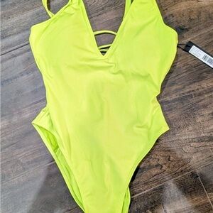 Ta3 Plungey HiCut Sculpting Swimsuit - Medium